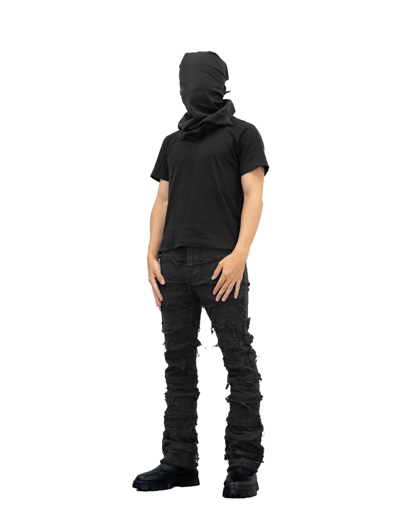 『予約商品』ALL-OVER DESTROYED STRETCH JEANS
