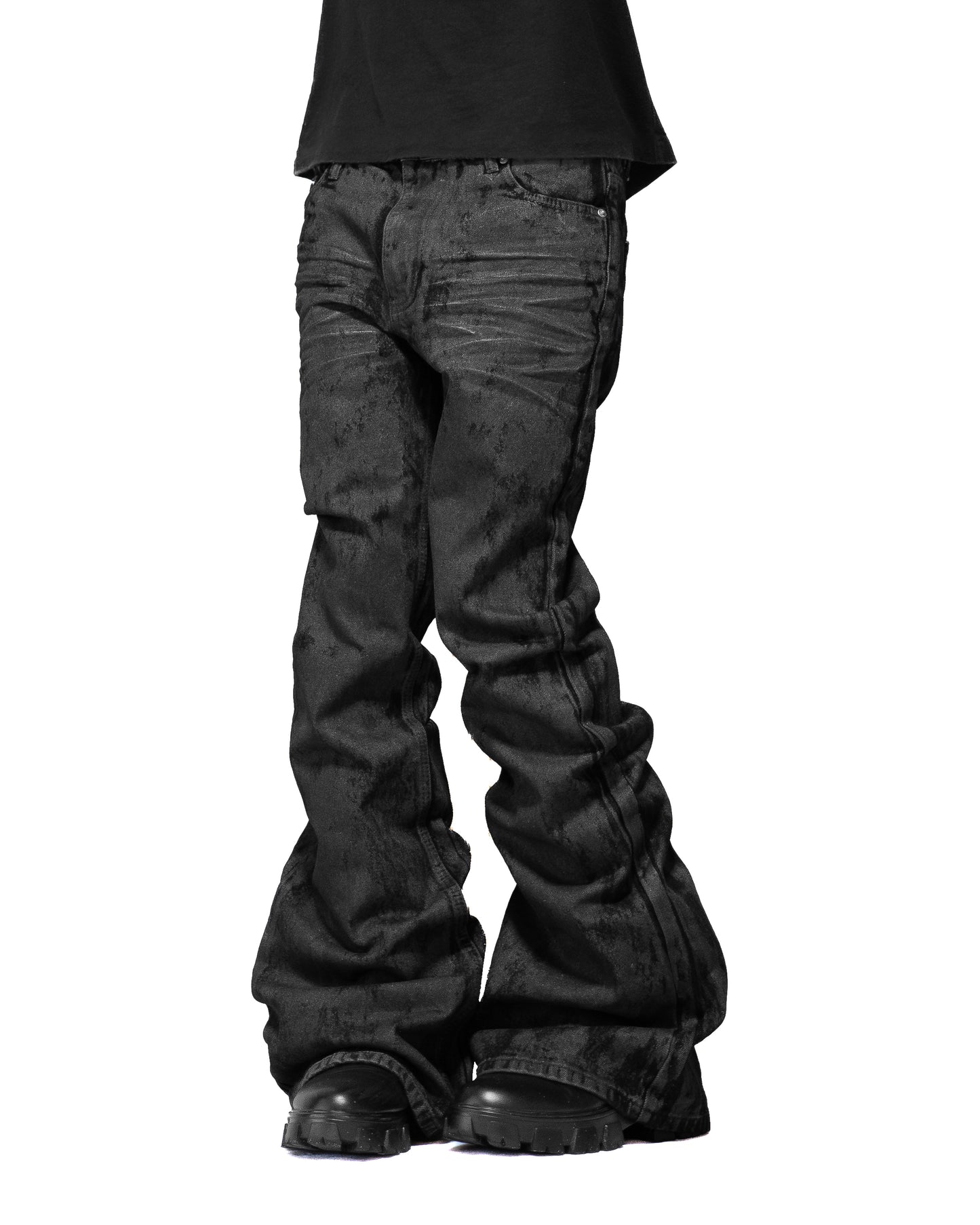 GLOSS BLACK FLARE PANTS