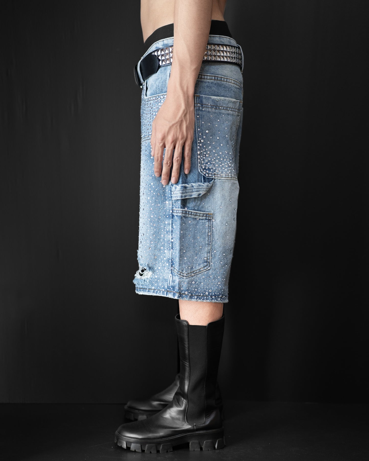 BLUE RHINESTONE DAMAGE DENIM SHORTS