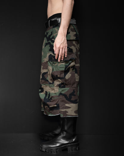 CAMO WIDE CARGO SHORTS