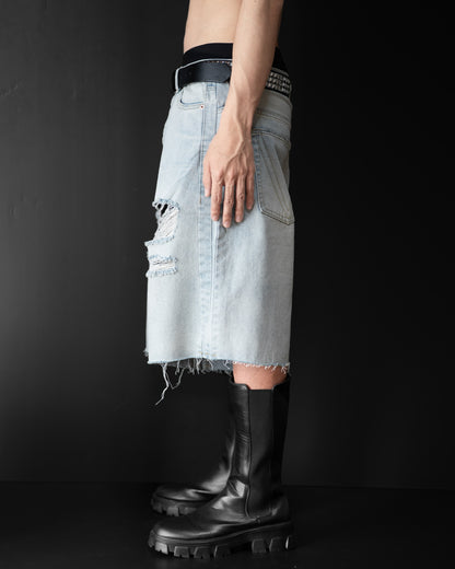 ICE BLUE DAMAGE DENIM SHORTS