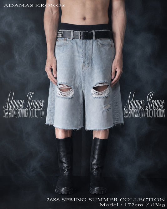 ICE BLUE DAMAGE DENIM SHORTS