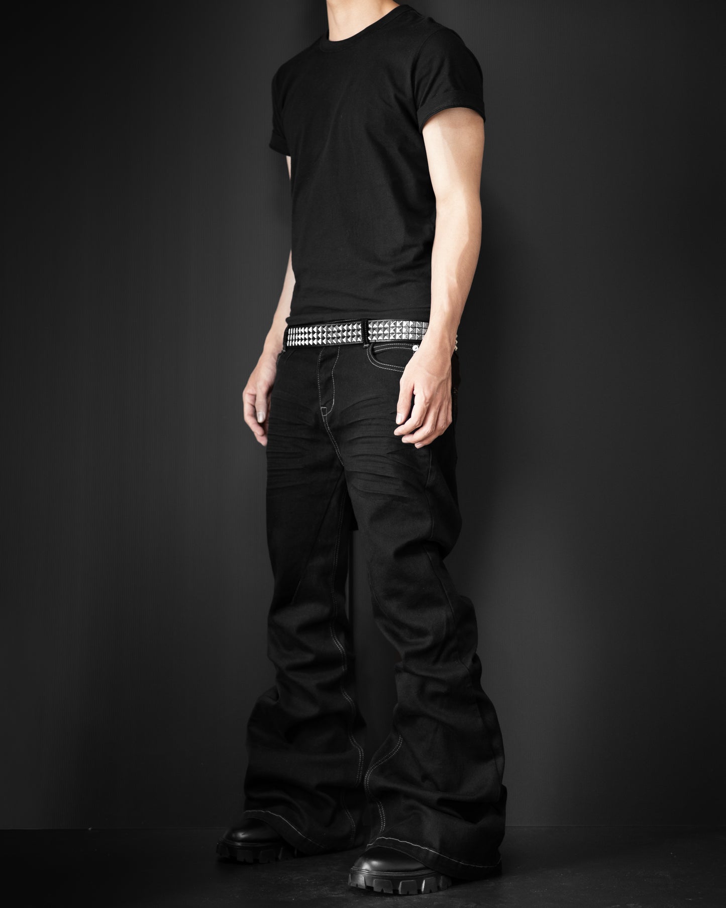 FLARED BLACK STRETCH PANTS