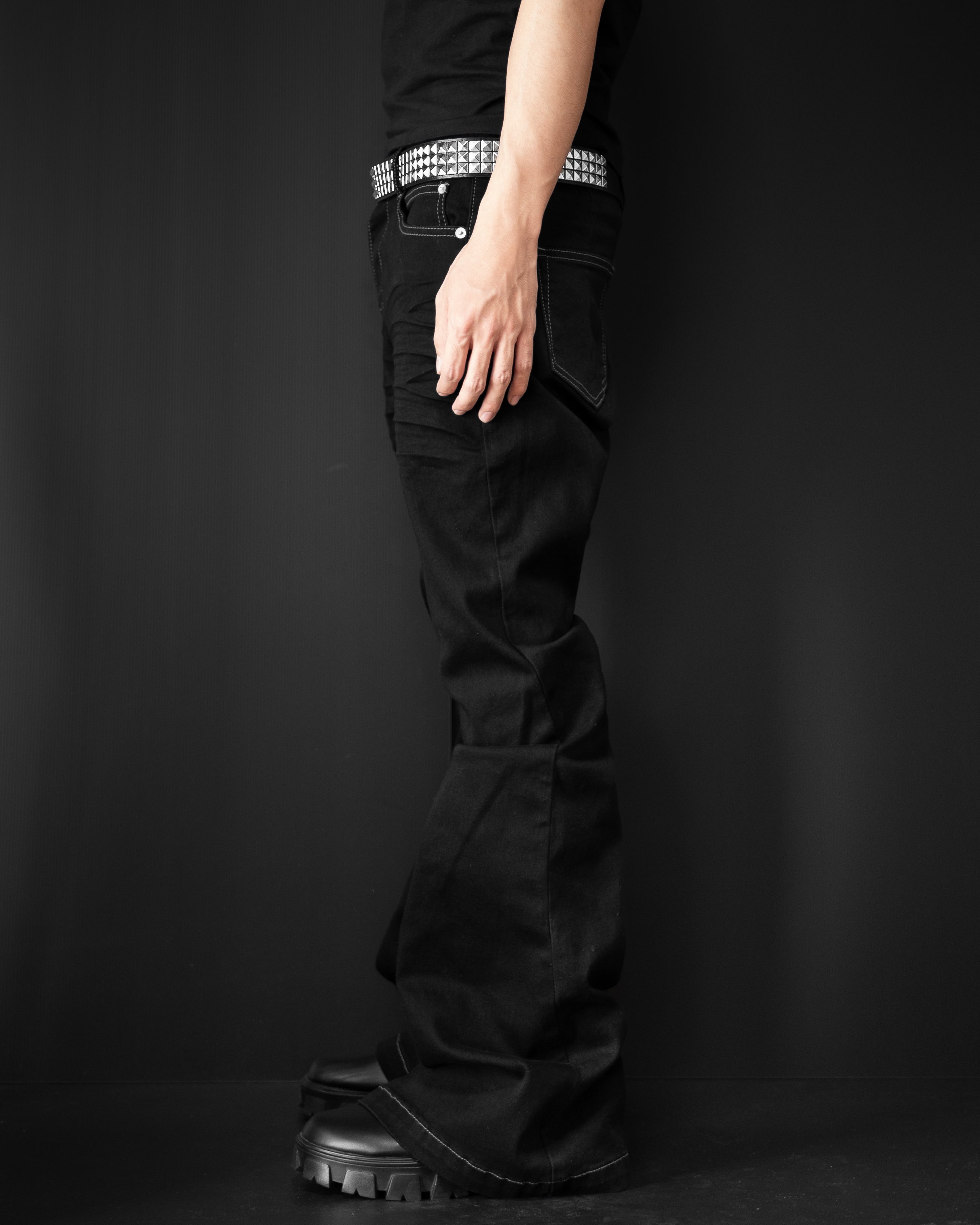 FLARED BLACK STRETCH PANTS – ADAMAS KRONOS