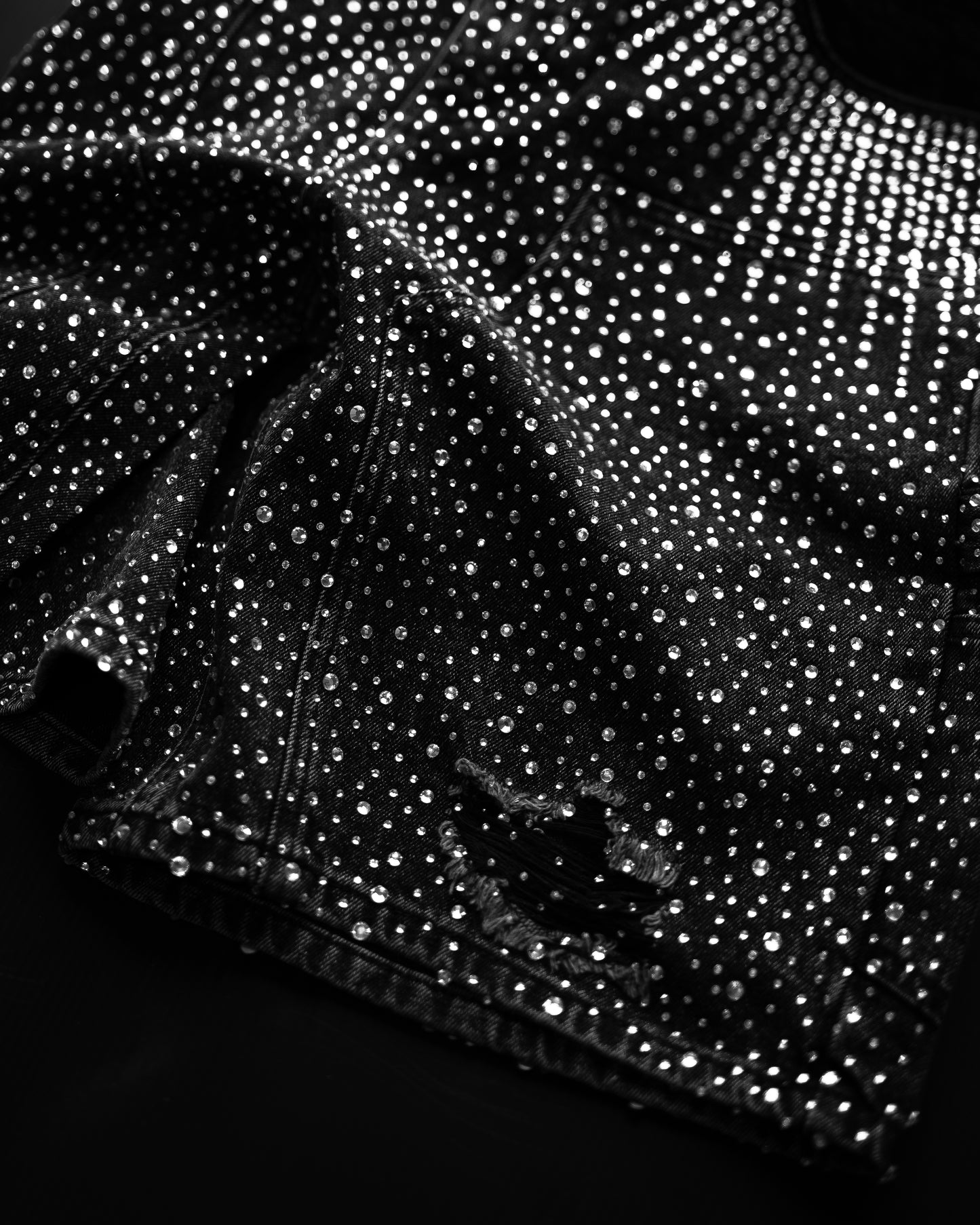 BLACK RHINESTONE DAMAGE DENIM SHORTS