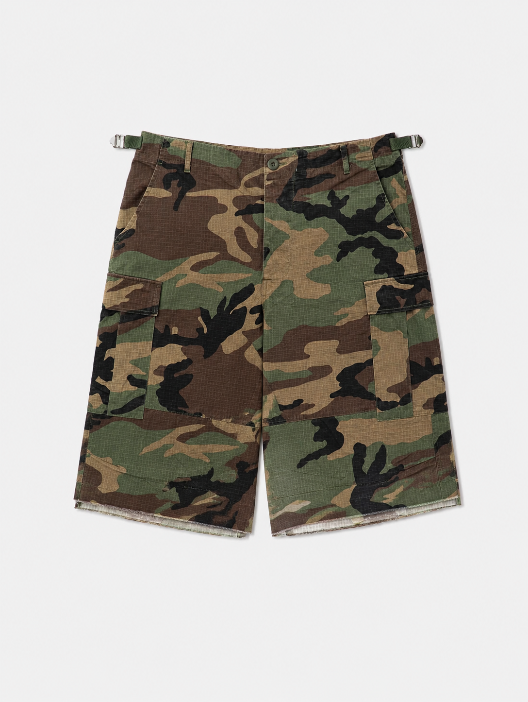CAMO WIDE CARGO SHORTS