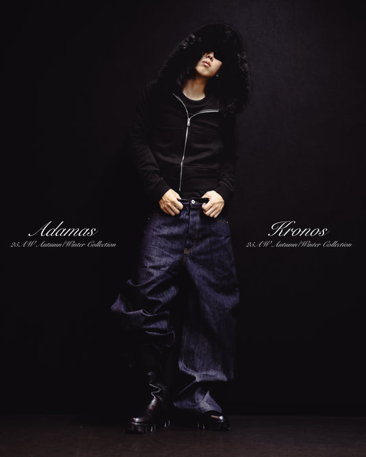 “VOLUME SHAPED WIDE BLUE DENIM”